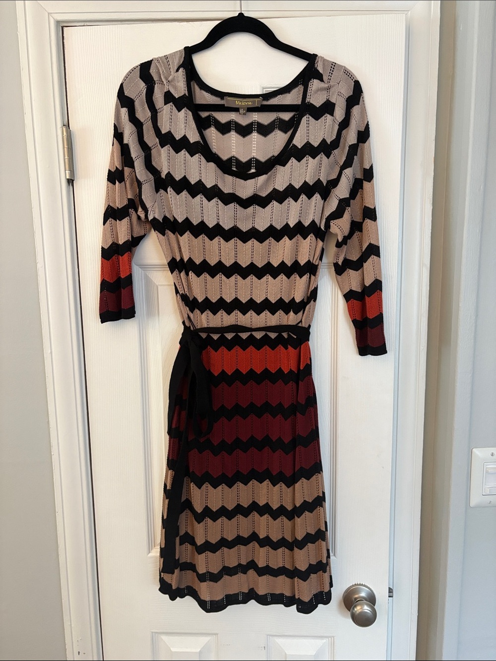 Melonie Chevron Zigzag Knit Sweater Dress Beige Black Red Orange Tie Waist XL